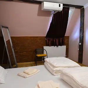 Апартаменты Natia's On Dadiani St., Тбилиси